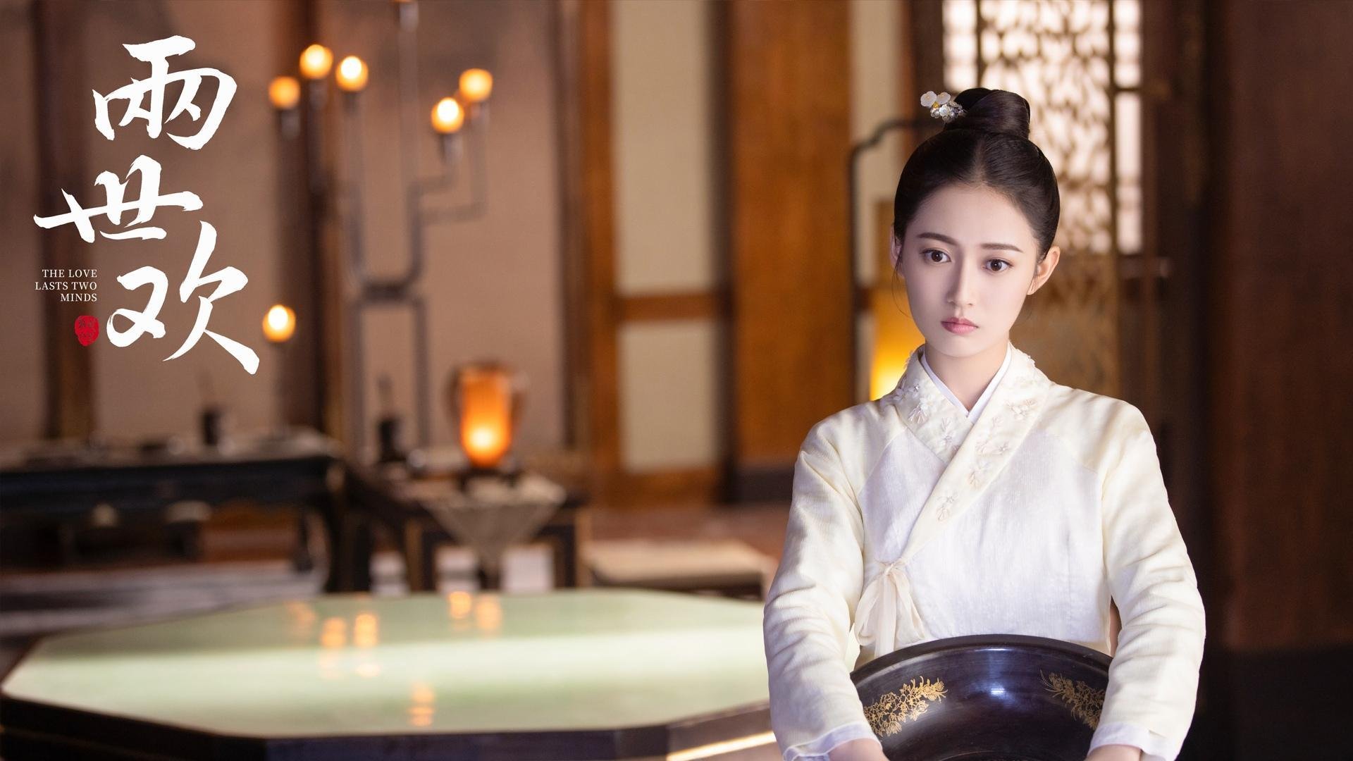 “新加坡2025游泳锦标赛：水上芭蕾选手全力拼搏”