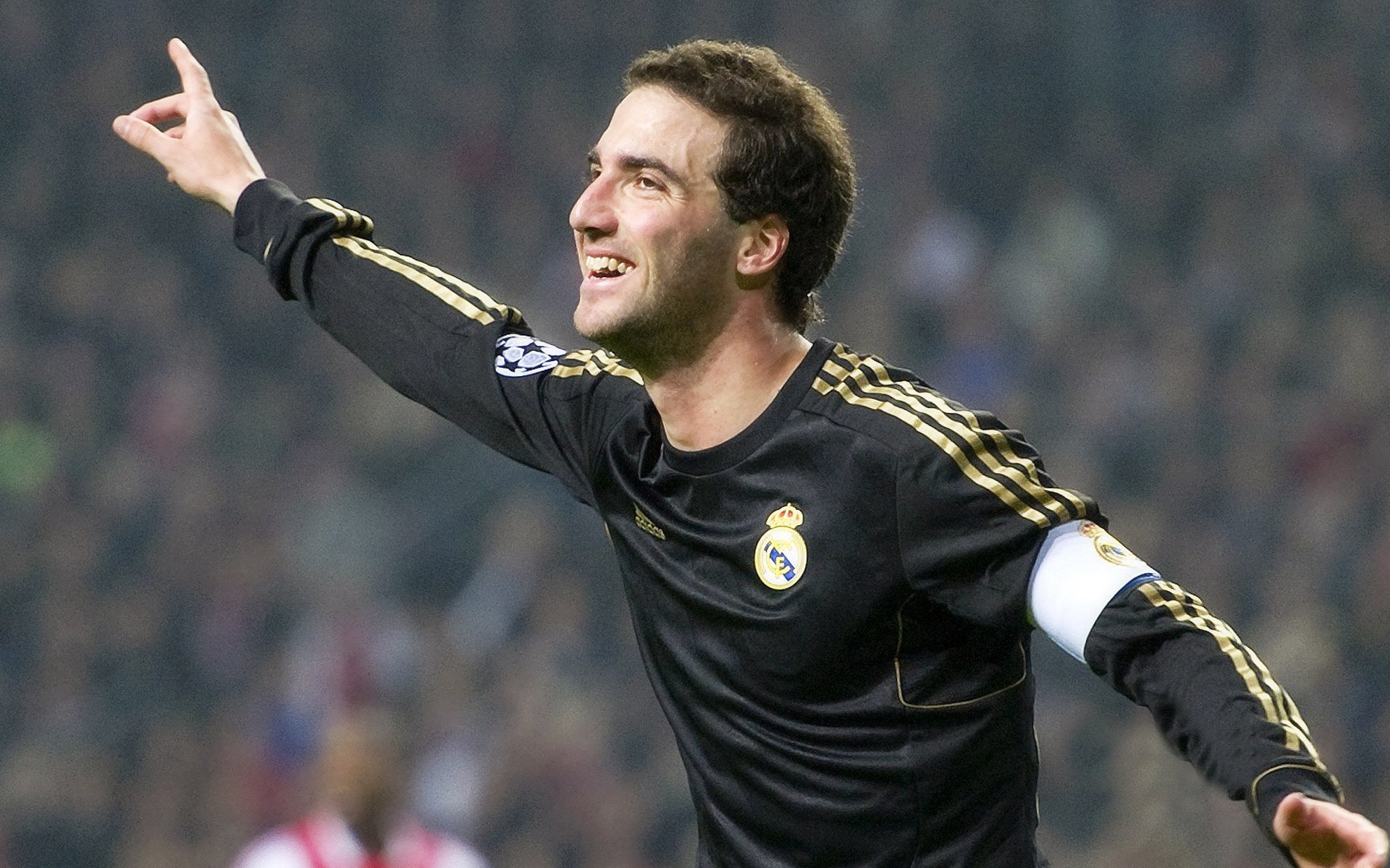 意甲引入新战术，使比赛更具观赏性与战术变化，意甲的比赛